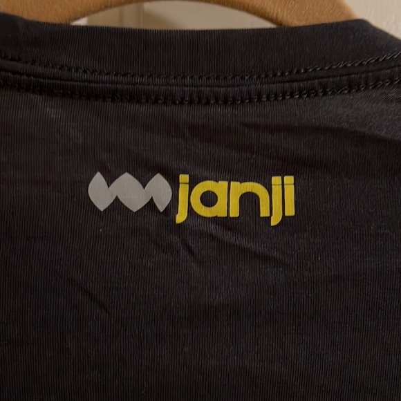Men’s janji t-shirt size Small  RUN for Haiti Brand New! Never worn - Picture 7 of 12